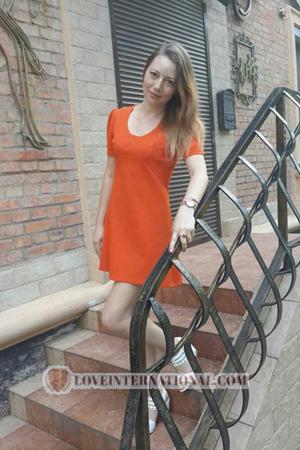 156120 - Viktoriia Age: 40 - Ukraine