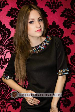 172412 - Anastasia Age: 30 - Ukraine