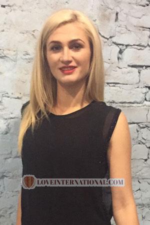 183388 - Oksana Age: 36 - Ukraine