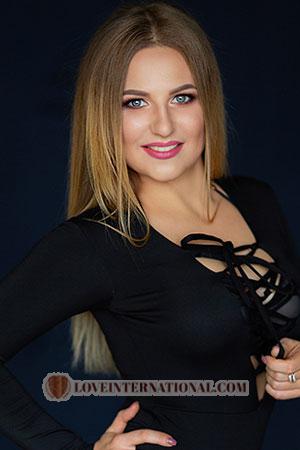 186211 - Elena Age: 36 - Ukraine