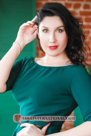 186888 - Juliya Age: 42 - Ukraine
