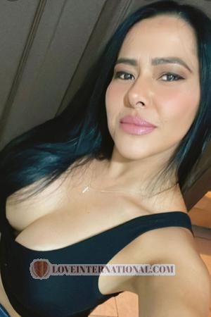 200176 - Yancy Age: 42 - Costa Rica