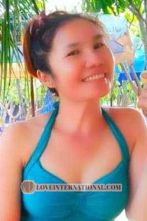 Ladies of Samut Songkhram