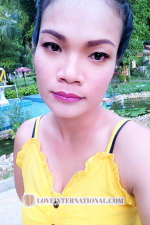 200695 - Thipprapha Age: 43 - Thailand
