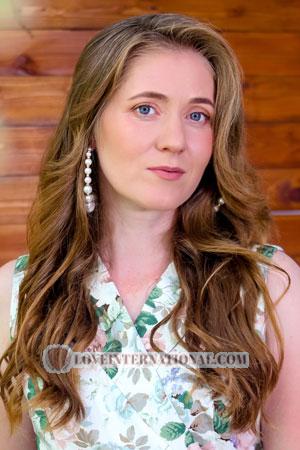 204332 - Miroslava Age: 43 - Russia