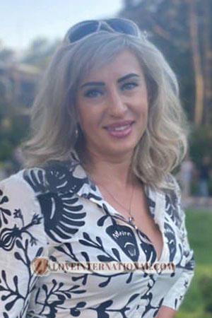 204334 - Lesya Age: 49 - Ukraine