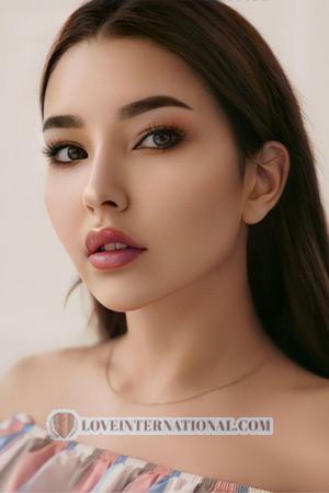 211010 - Alina Age: 26 - South Korea