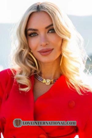 211612 - Natalia Age: 44 - Italy