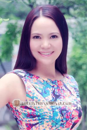 211881 - Claire Age: 55 - China