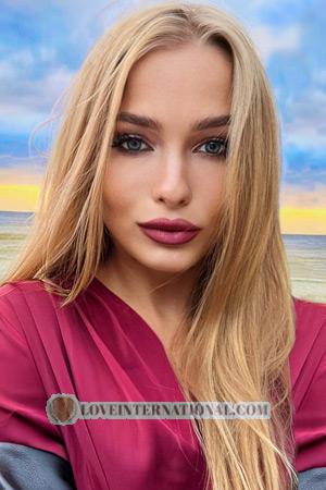 212514 - Alina Age: 23 - Ukraine