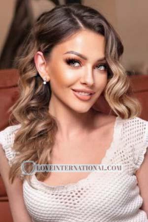 212837 - Julia Age: 38 - Ukraine