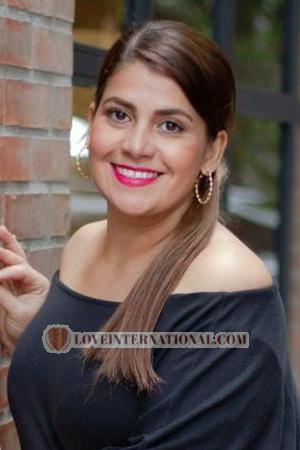 214000 - Lina Age: 42 - Colombia