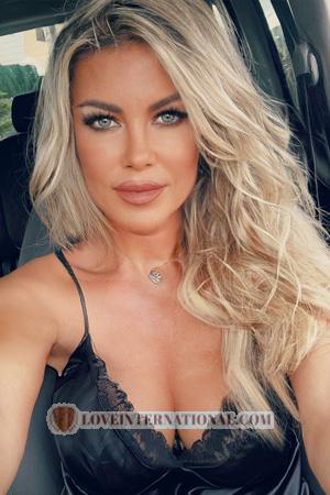 215335 - Irina Age: 50 - Spain