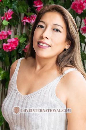215396 - Magaly Age: 46 - Peru