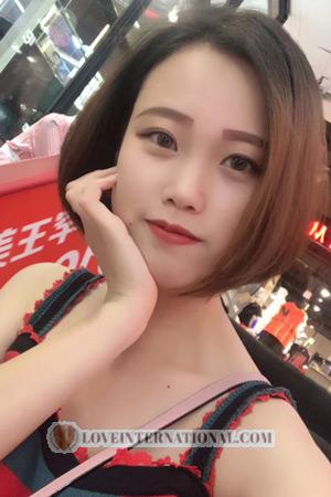 215694 - Eileen Age: 25 - China
