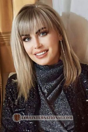 215839 - Anzhella Age: 53 - Spain