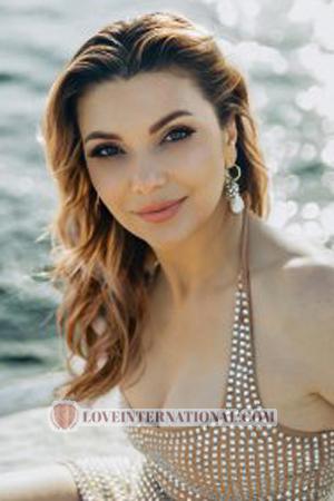 218839 - Anastacia Age: 49 - USA