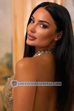 219641 - Louise Age: 31 - France