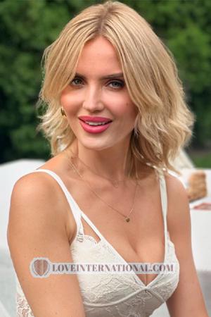 221280 - Lyudmila Age: 42 - Ukraine