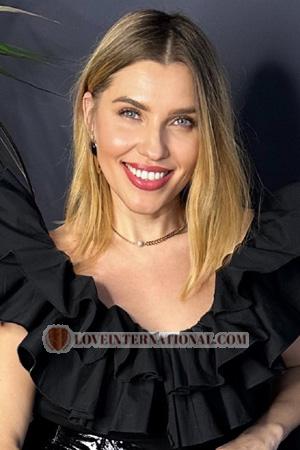 222279 - Viktoriia Age: 42 - Ukraine