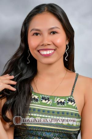 223136 - Lea Age: 25 - Philippines