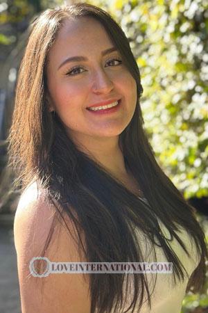 223660 - Paula Age: 28 - Australia