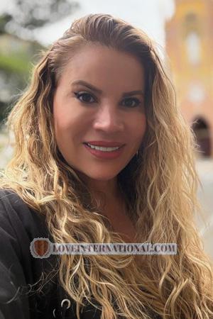 224082 - Sandra Age: 51 - Colombia