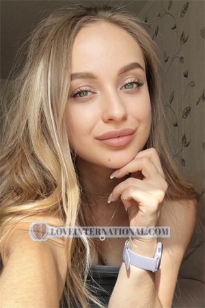225183 - Yevhenia Age: 33 - Ukraine