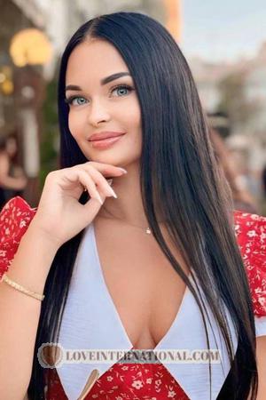 225395 - Viktoriia Age: 33 - Ukraine