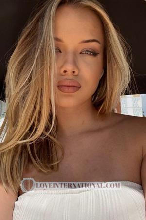 227339 - Darina Age: 18 - Ukraine