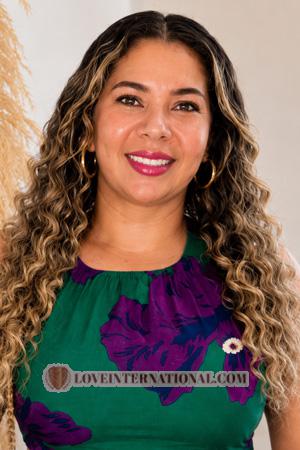 228312 - Yuly Age: 41 - Colombia