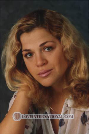 74312 - Natalia Age: 37 - Russia