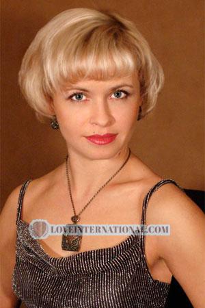 82851 - Svetlana Age: 38 - Russia