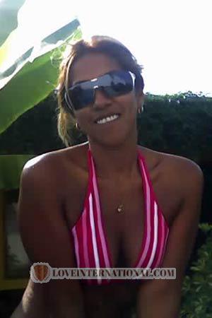 88163 - Vanessa Age: 38 - Peru